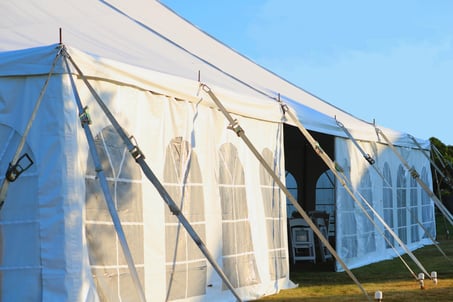 tents with window sides 